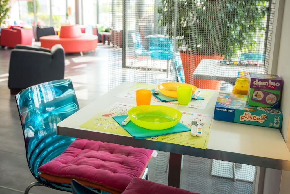 Ibis Styles Pertuis Portes Du Luberon Eksteriør bilde
