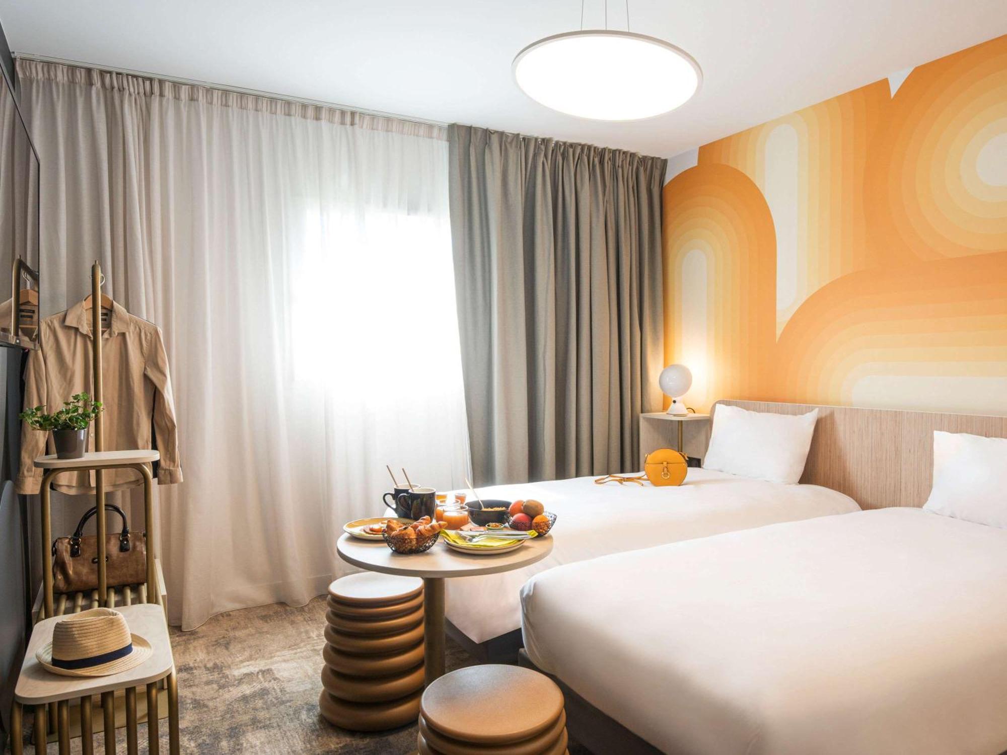 Ibis Styles Pertuis Portes Du Luberon Eksteriør bilde