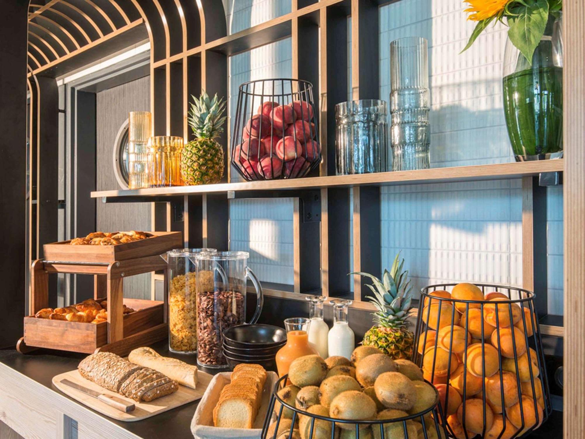 Ibis Styles Pertuis Portes Du Luberon Eksteriør bilde