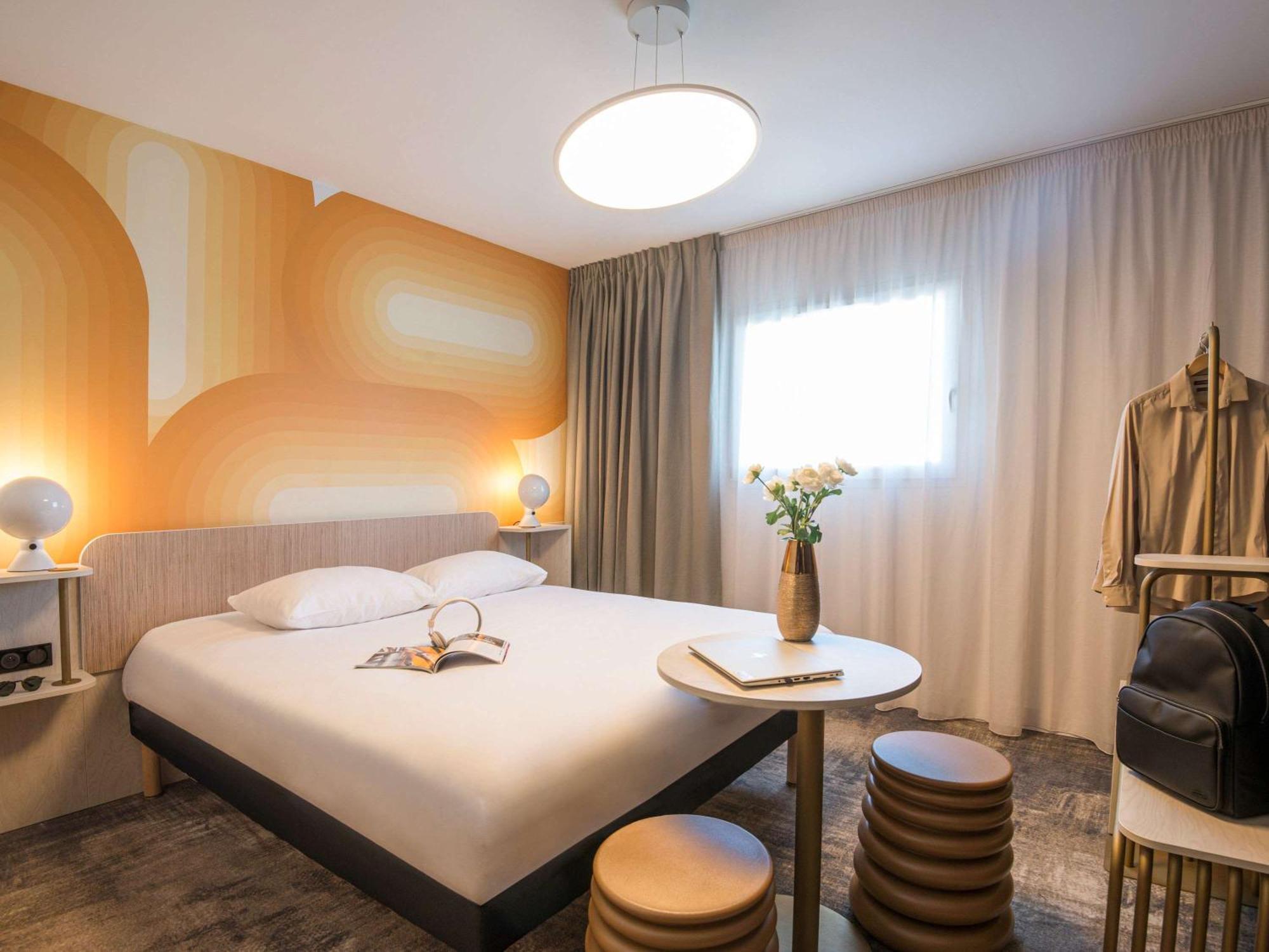 Ibis Styles Pertuis Portes Du Luberon Eksteriør bilde